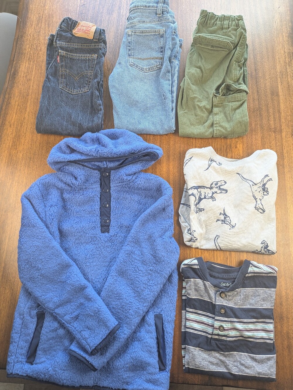 Bundle Of 6 Pcs Boys Clothing Size 6/7 Levis Hoodie See Description